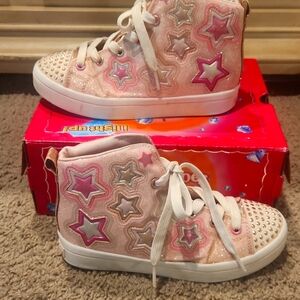Cute! Girls Twinkle Toe Skechers Shoes Size 2.5